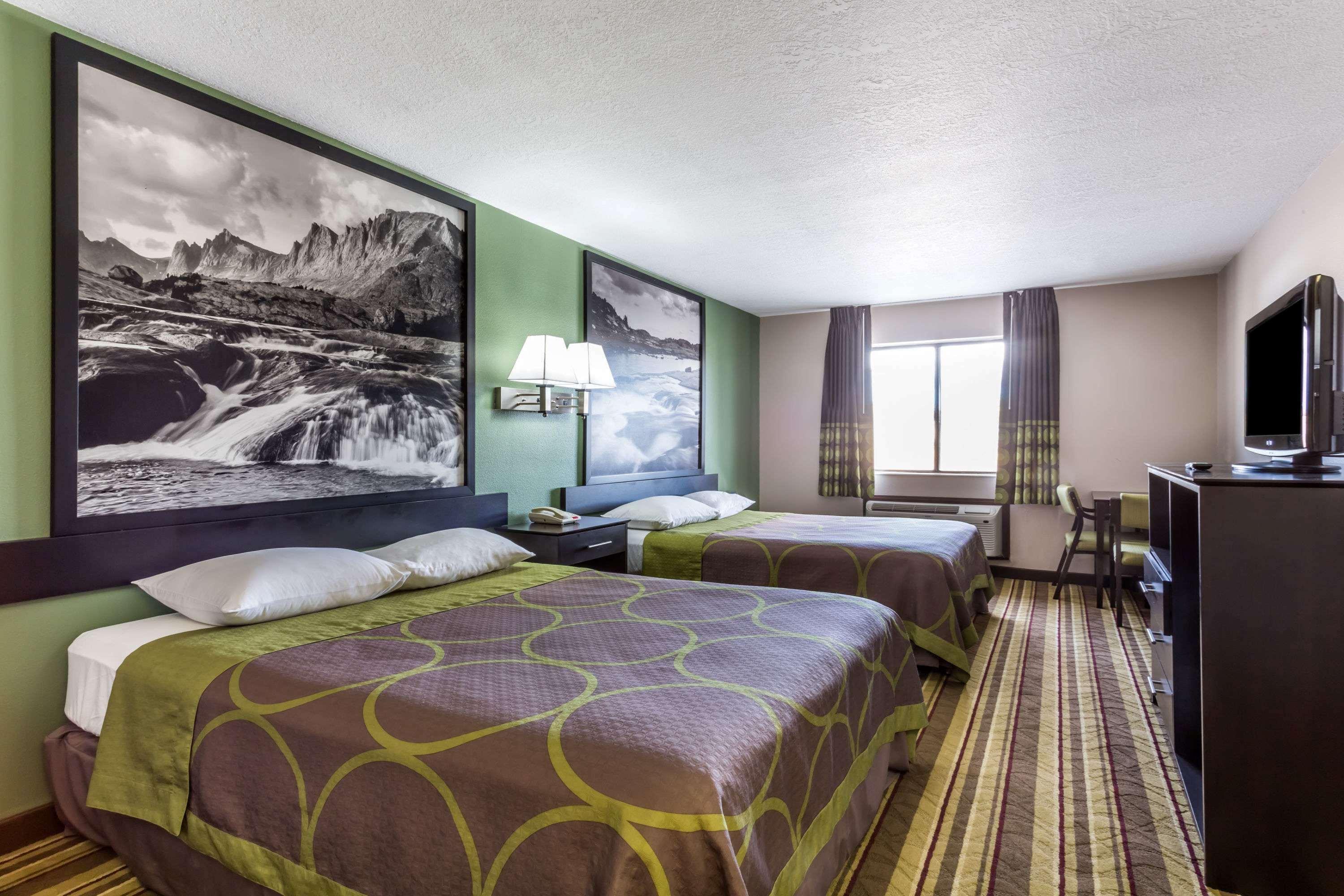 Super 8 By Wyndham Rock Springs Hotel Exterior photo